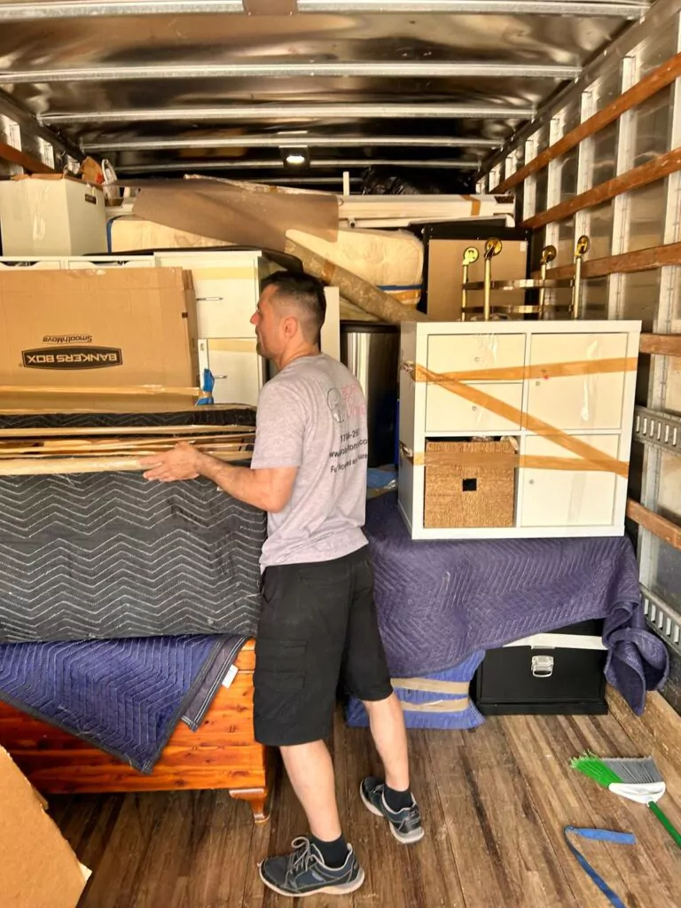 How can I know which storage unit I need for my move?