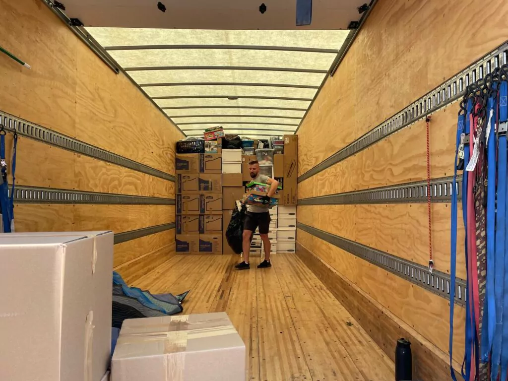 How can I know which storage unit I need for my move?