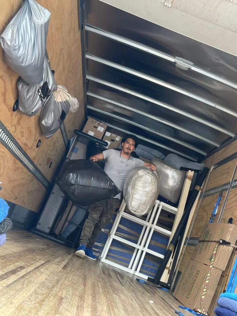 How to Properly Load a Moving Pod